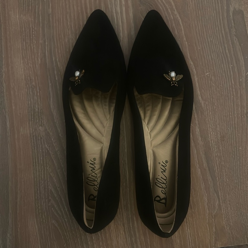 Black bee flats